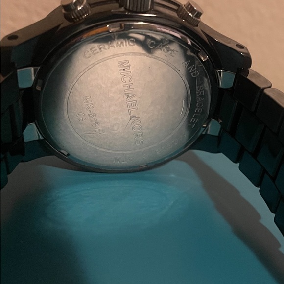 Michael Kors watch - Picture 7 of 10